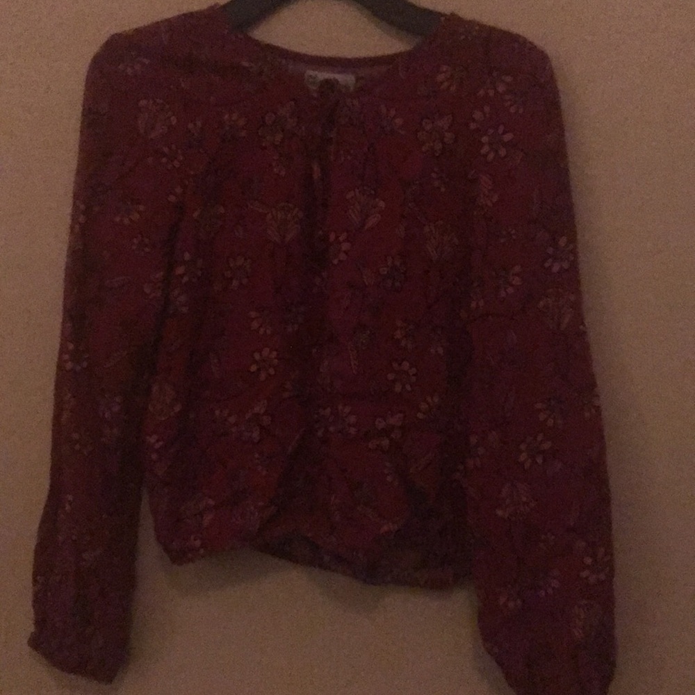 Pink shirt with sleeves